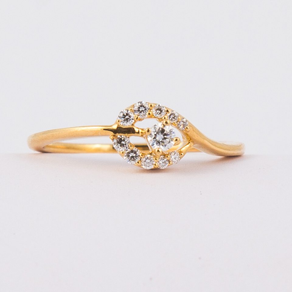 KMN 127 - Water Drop Diamond Ring