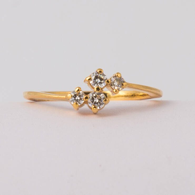 KMN 163 - Sleek Diamond Ring