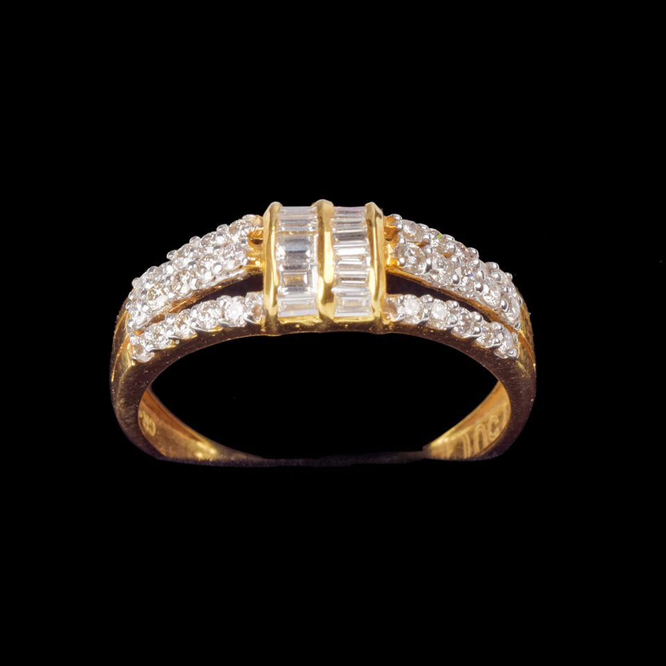 KMN 179 - Ornamental Diamond Ring