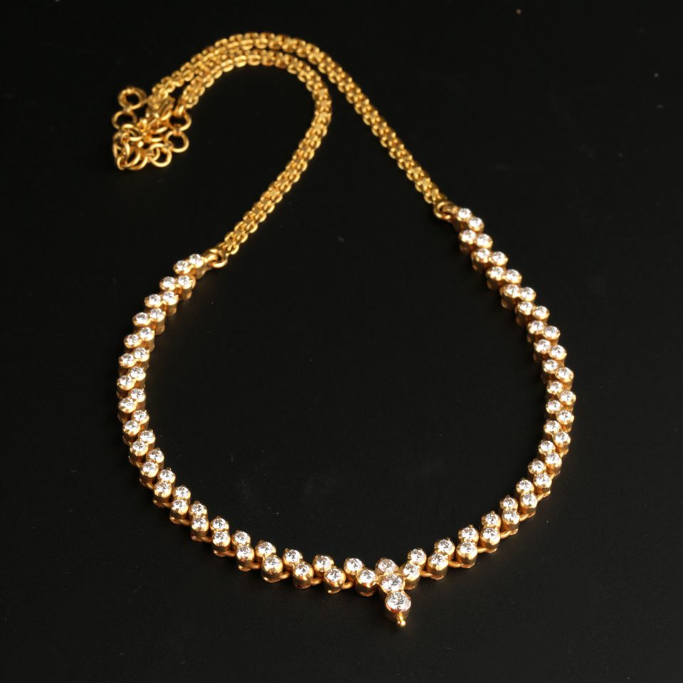 KMN 190 - Contemporary Diamond Necklace