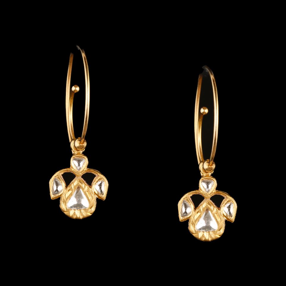 KMN 212 - Sleek Uncut Diamond Earrings