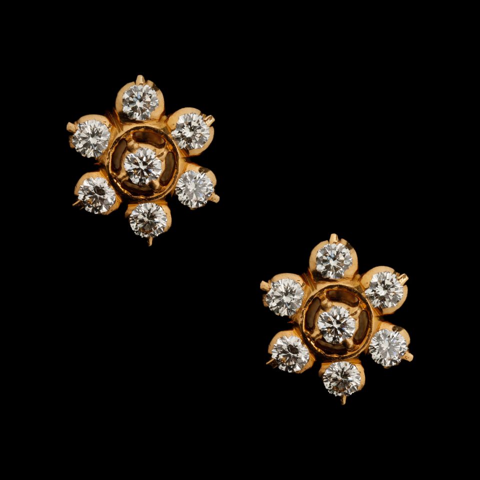 KMN 221 - Contemporary Seven Stone Diamond Earring Collection