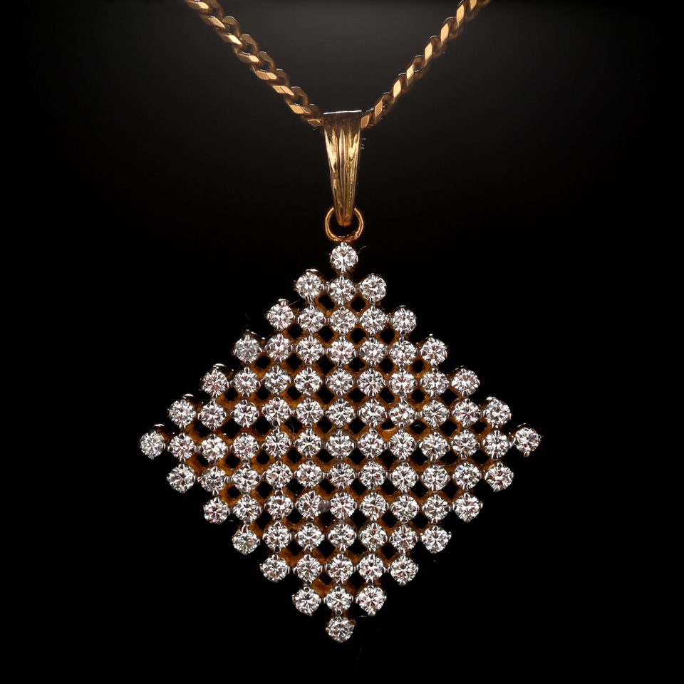 KMN 228 - Geometric Trendy Diamond Pendant