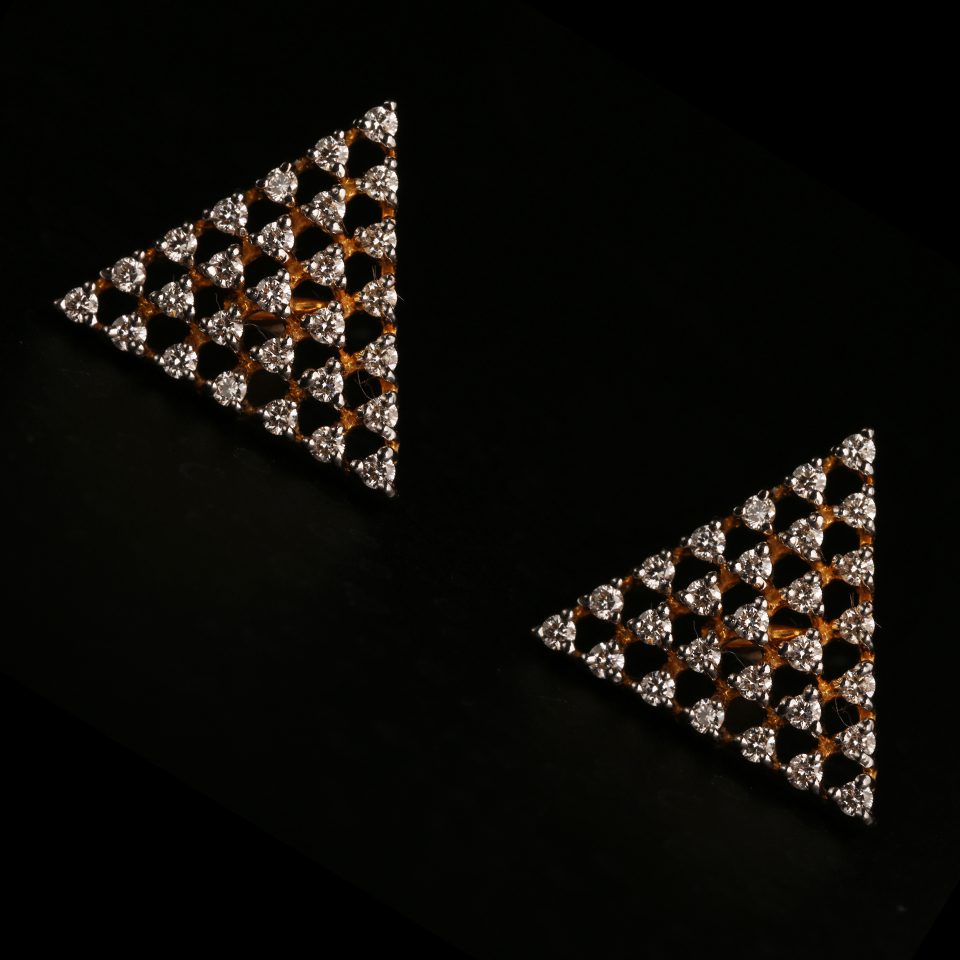 KMN 245 - Contemporary Diamond Earring
