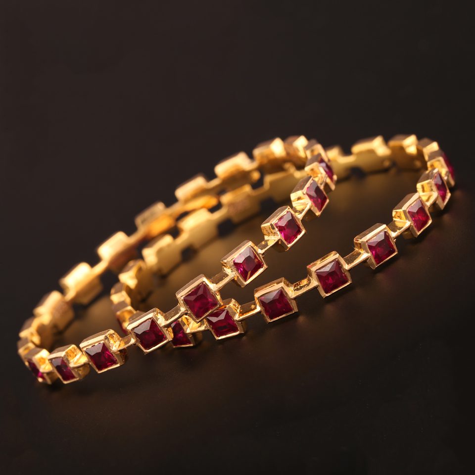 KMN 285 - Contemporary Ruby Bangle