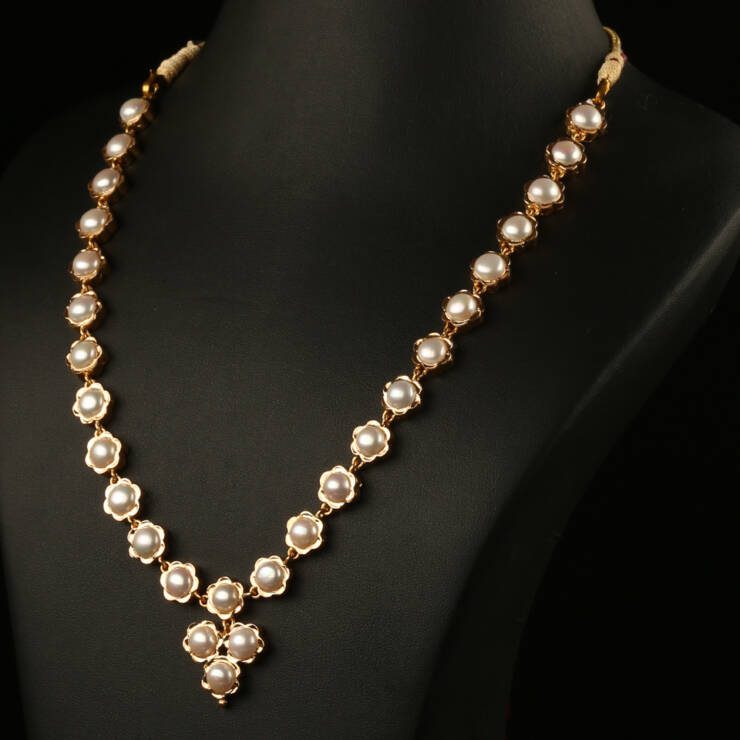 KMN 320 - Pearl Necklace