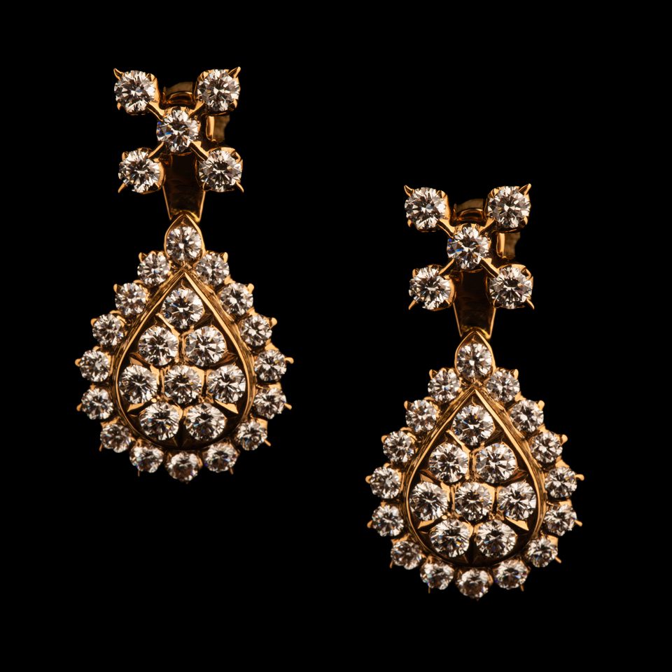 KMN 325 - Exquisite Diamond Earrings