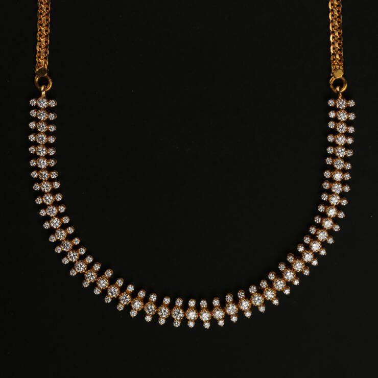 KMN 328 - Enchanting Diamond Necklace